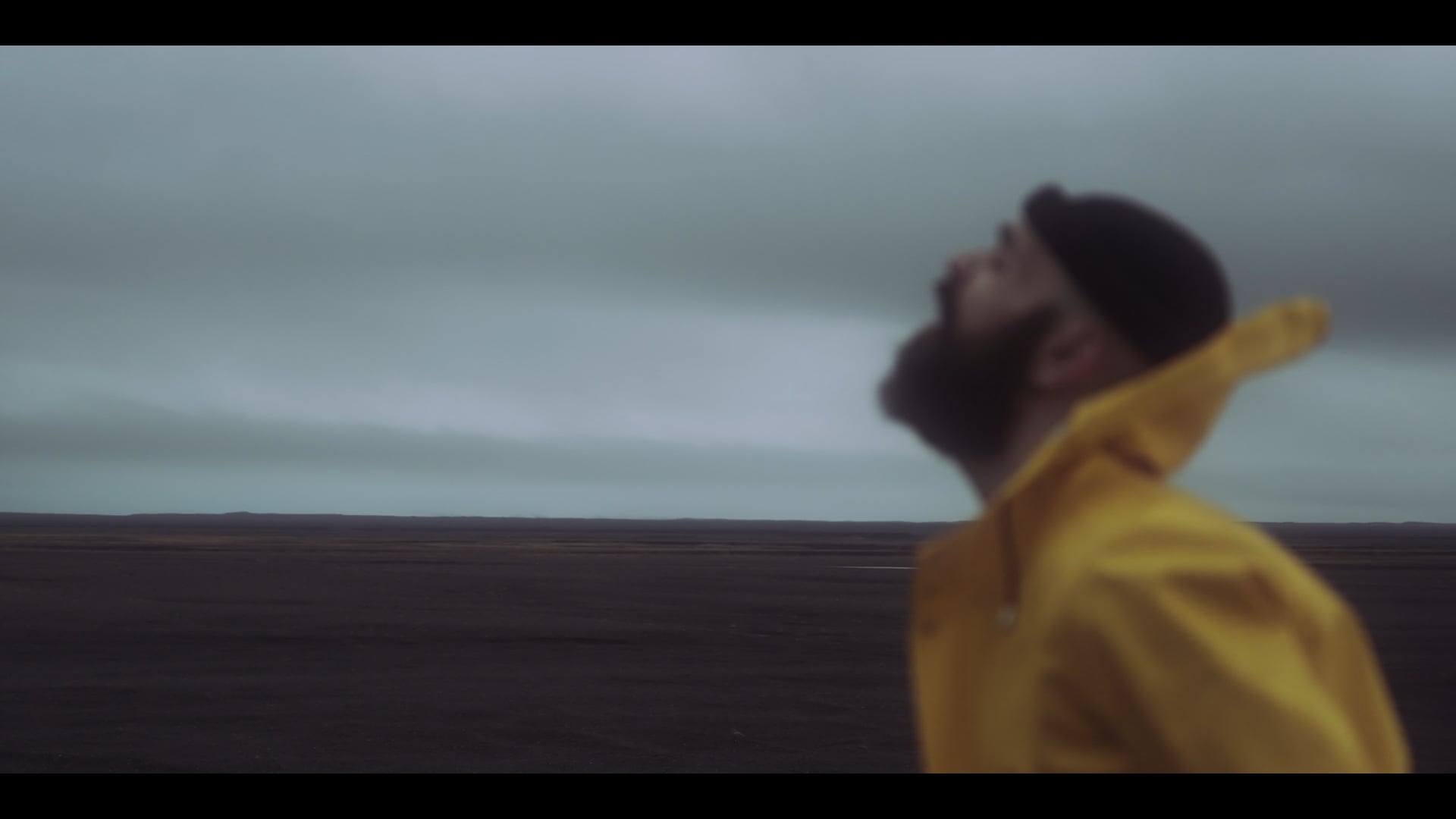 Mady RIama - Riama (Clip Ofiiciel)