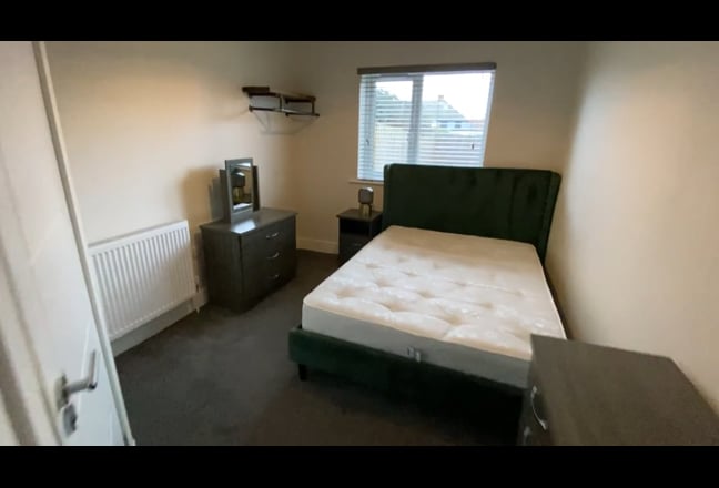 🔥50% Off 1st Month! - Sleek En-suites in Sterte🔥 Main Photo