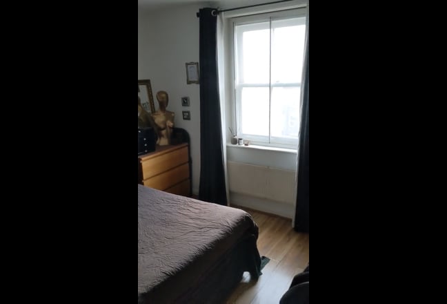Double room in West Kensington (ZONE 1/2) Main Photo