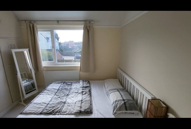 Spacious Double Room in Beautiful House Main Photo
