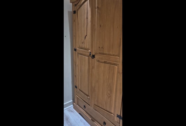 Single/box room Main Photo