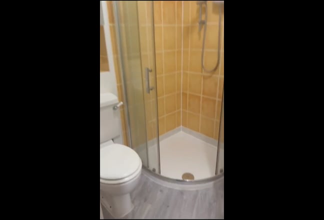 Rooms Available - Bills Included Main Photo