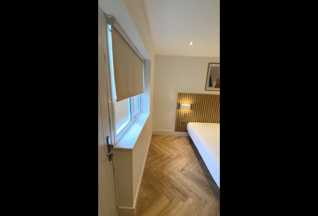 Ground floor double en-suite room Main Photo