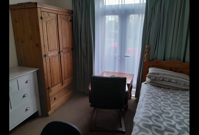 Furnished Double Room, Bills, Wifi, Parking Main Photo