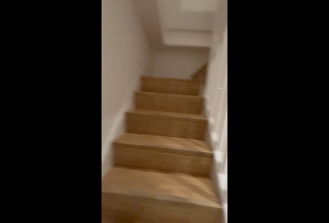 Large Double Room with En Suite Main Photo