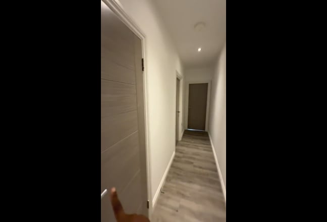 En-suite with private balcony 20min to St Paul’s  Main Photo