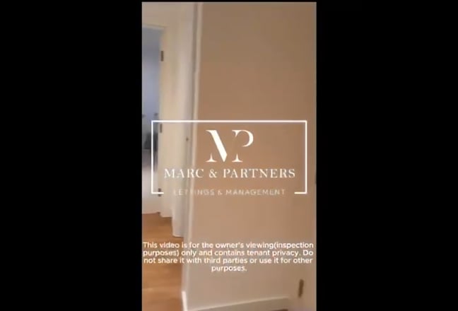 Large En-Suite Room in 2B2B  Main Photo