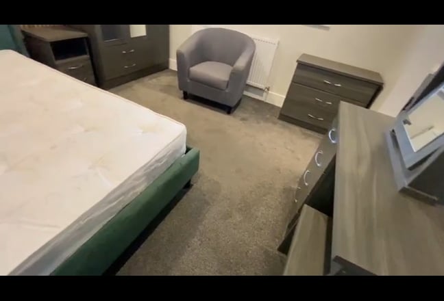 🔥50% Off 1st Month! - Sleek En-suites in Sterte🔥 Main Photo