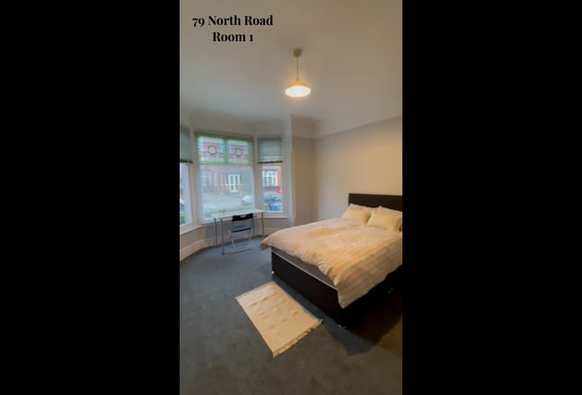 Superb Location – Room Available in Friendly House Main Photo