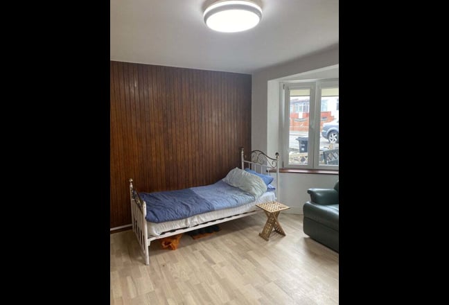 Airy Double Room  Main Photo