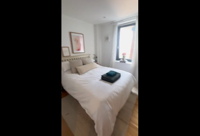 Bright double room with own bathroom Main Photo