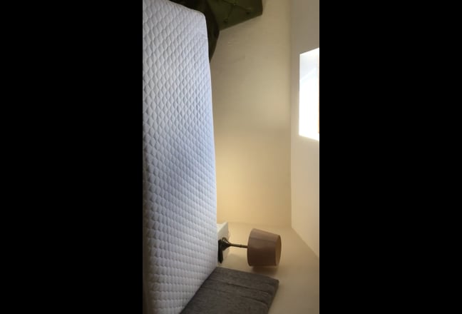 Single room with en-suite Wellington Road TA1  Main Photo