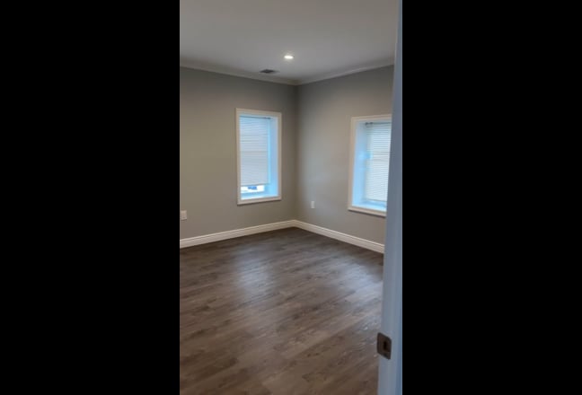 Spacious Room For Rent!  Main Photo