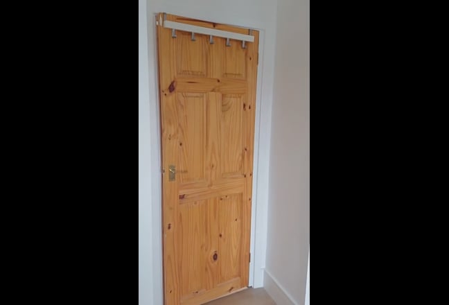 Spacious Furnished Room in Recently Renovated Home Main Photo