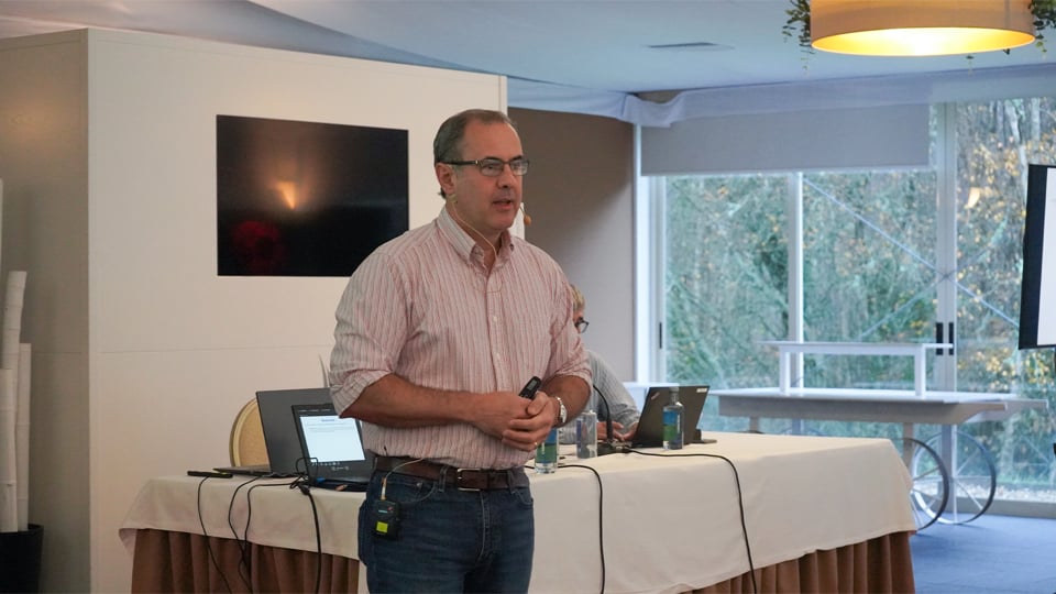 José Eduardo Santos argumenta sus recomendaciones acerca de la suplementación de colina y metionina en vacas en transición