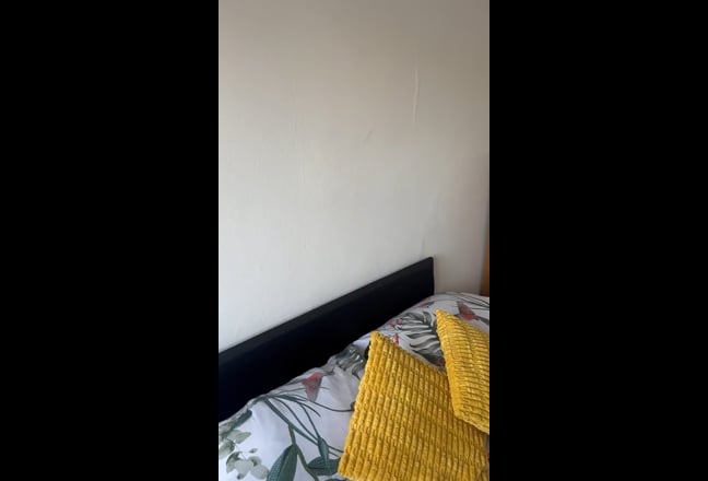 Cosy and bright room with a view   Main Photo