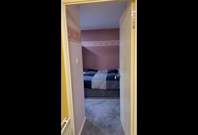 1 room available near Warwick uni with parking  Main Photo