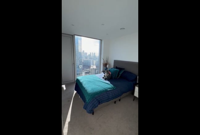 Beautiful Double Room in 5 star City Centre Dev Main Photo