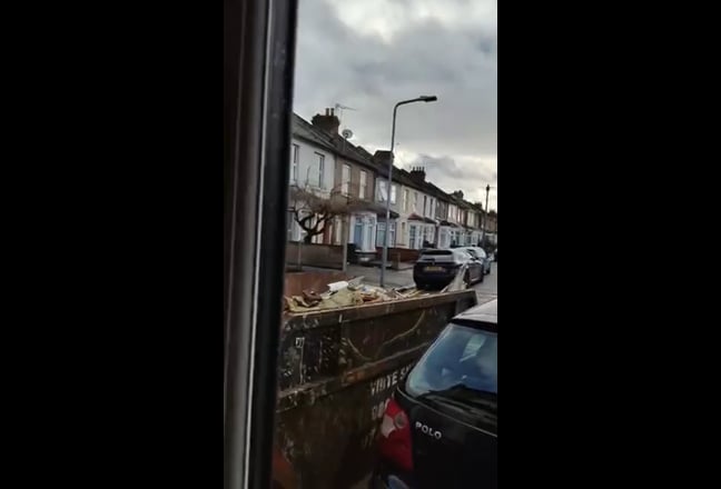 Master room available at seven kings  Main Photo