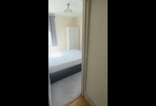 En-suite double room in west ealing  Main Photo