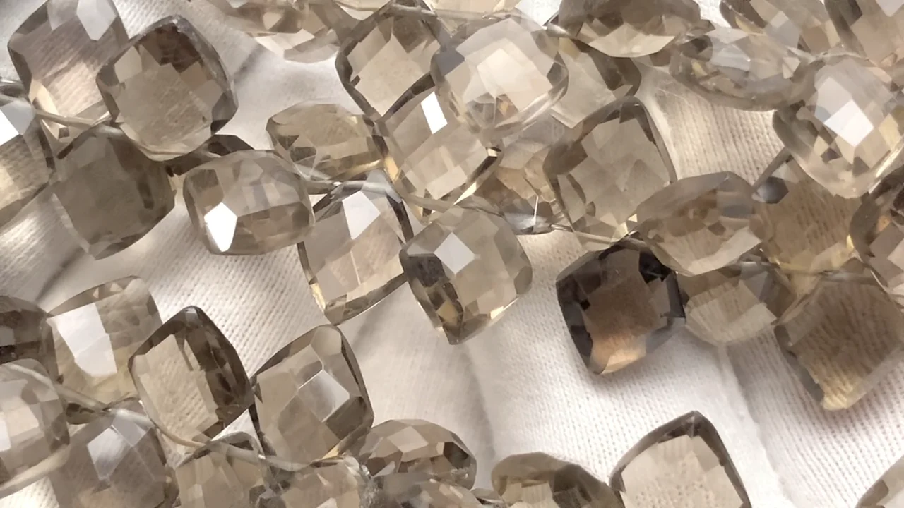 動画】宝石質スモーキークォーツAAA ダイヤカット10×8mm 半連/1連(22粒