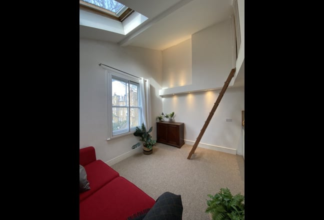  Lovely studio flat/apartment West Kensington Main Photo