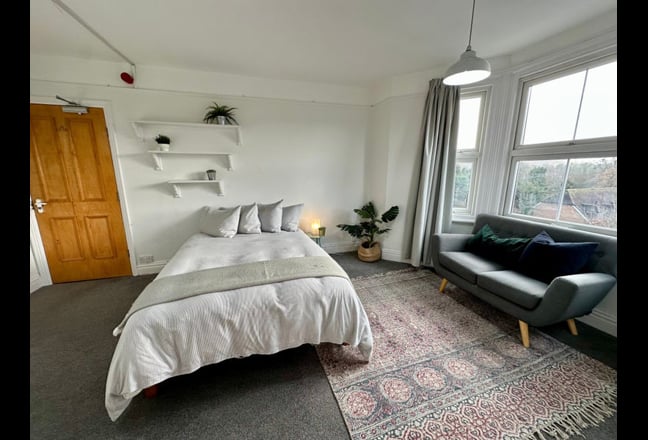 Room To Let in Lovely Victorian House High Wycombe Main Photo