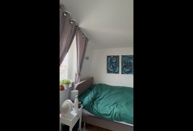 King sized room Main Photo