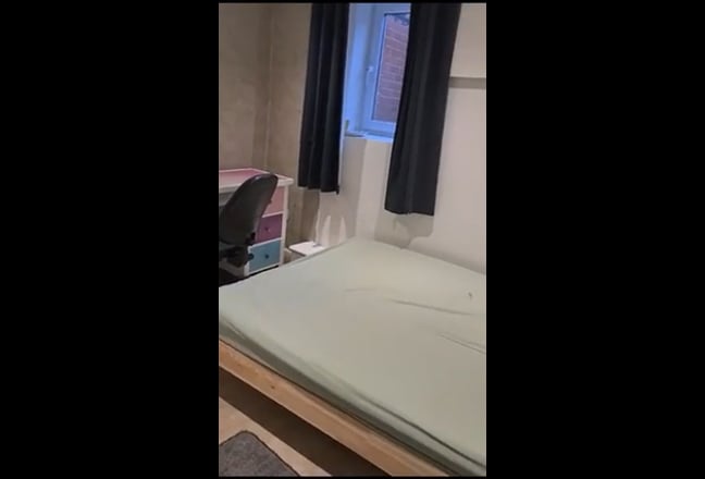 Bills incl En-suite double bedroom ecclesall road. Main Photo