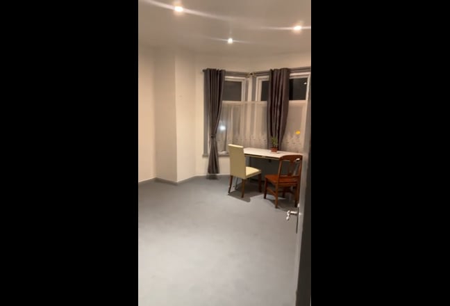 Large two bed Double Room Furnished Hendon Central Main Photo