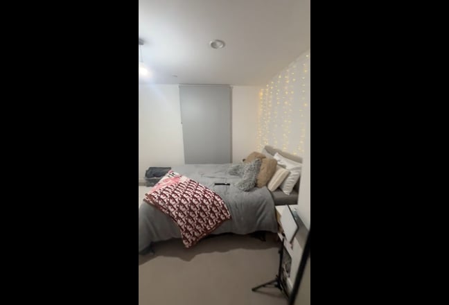 Stunning Double En-Suite Room in Salford Quays Main Photo
