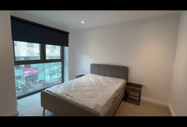 Luxaious 1 bedroom Aparment near City Airport  Main Photo