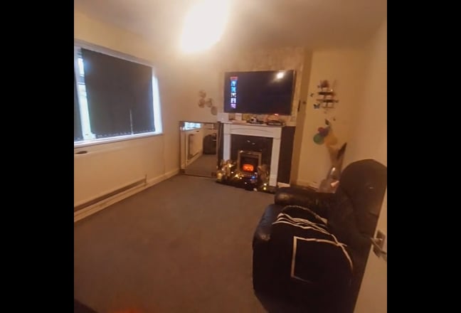 A one room available to rent in a property  Main Photo