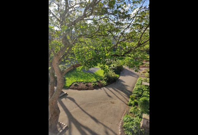 V Nice Quiet Safe Clean Ensuite Garden Balcony     Main Photo