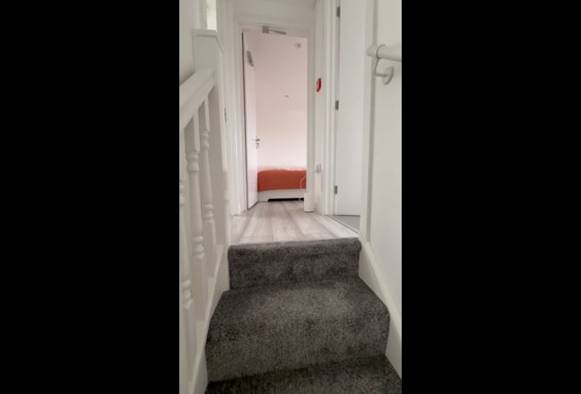 Private Floor | Suite & Lounge - Bills Inc. Main Photo