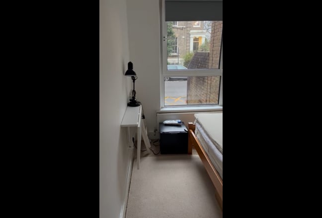 A single room Main Photo