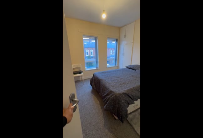 Female roommate wanted – shared double room  Main Photo