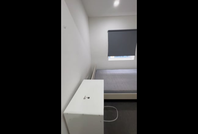 En-suite room to let Main Photo