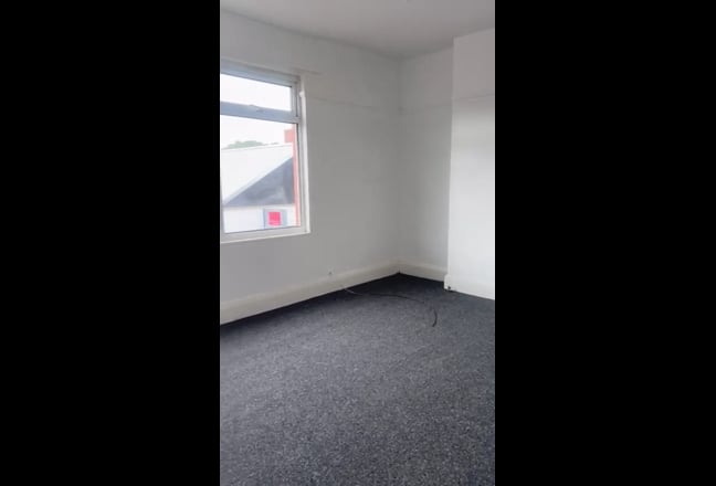 1 double room, another 1 double room sharing  Main Photo