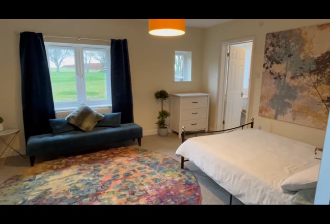 Video 1: Double bedroom
