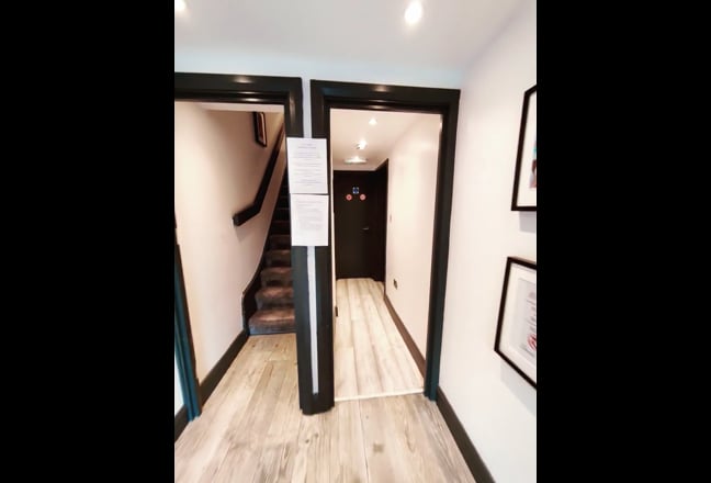 5* Studio in Watford Monica Close Main Photo