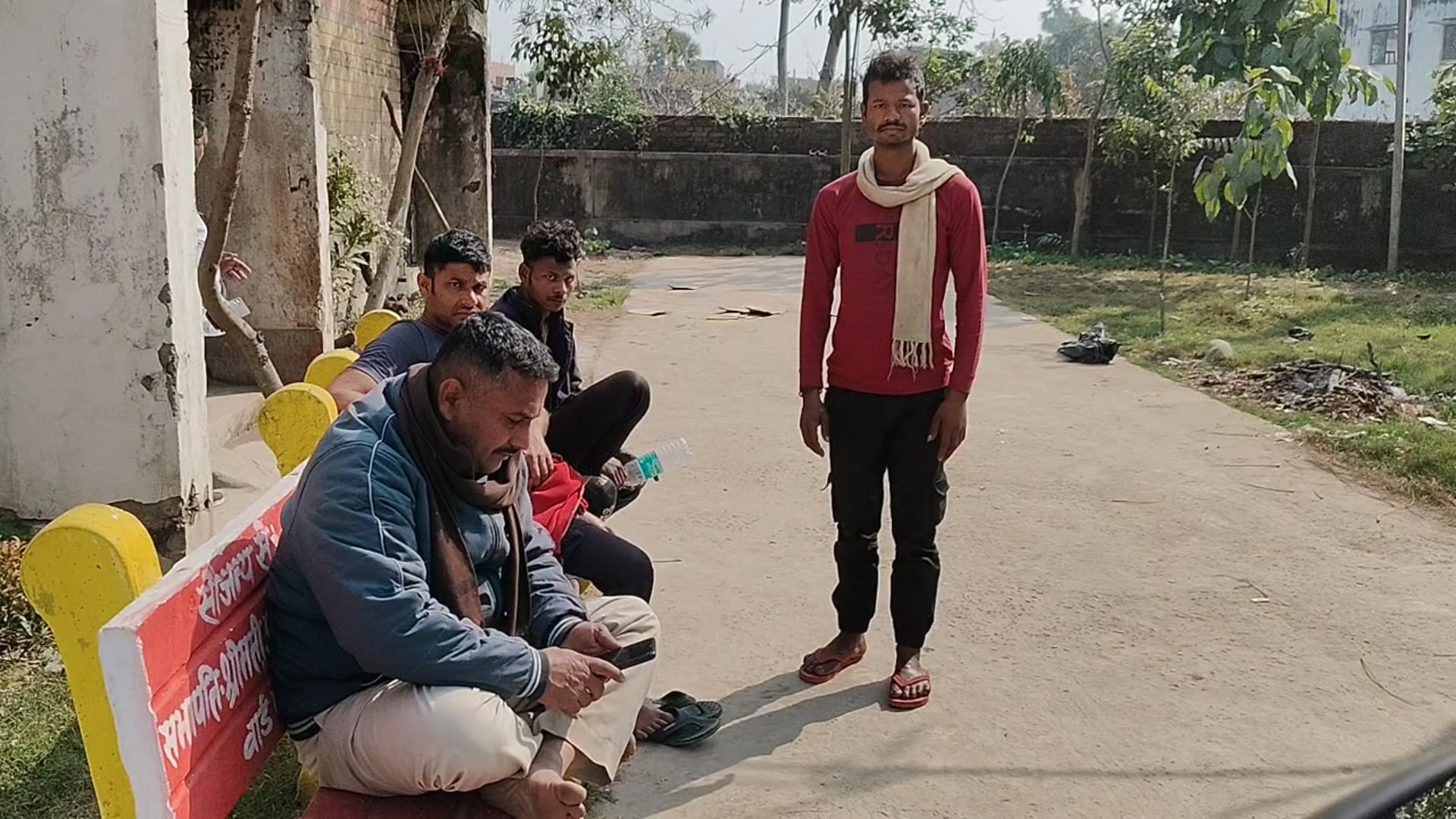 खाना लेकर नाती के पास जा रही दादी की सड़क हादसे में मौत, चालक टेम्पो लेकर फरार