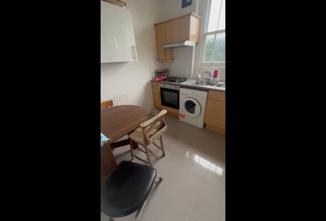 Luxury Large Room (Brixton-Camberwell) Main Photo