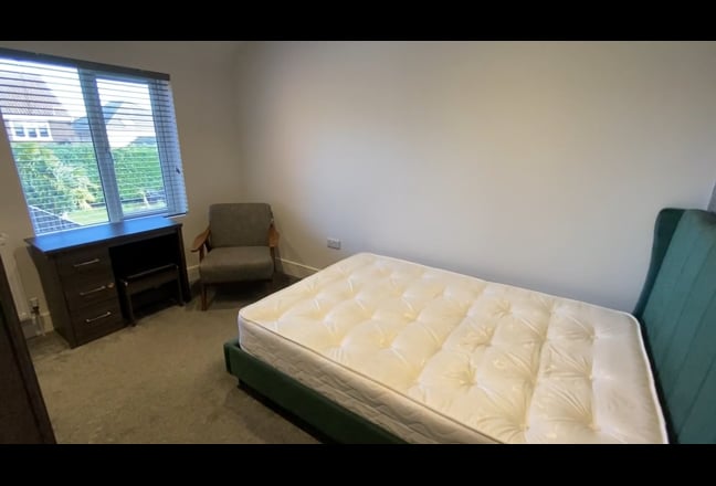 🔥Bright & Airy - Double En-Suite - Herbert Ave 🔥 Main Photo