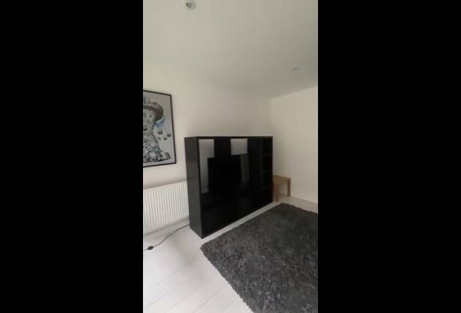 Looking for a Replacement Main Photo