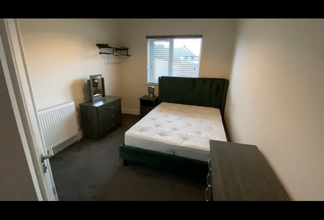 🔥50% Off 1st Month! - Sleek En-suites in Sterte🔥 Main Photo