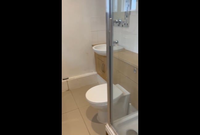 Studio Flat Available to Rent Main Photo