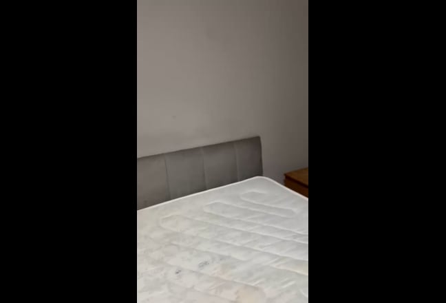 Spacious En-Suite Available – PL4 | Near Universit Main Photo