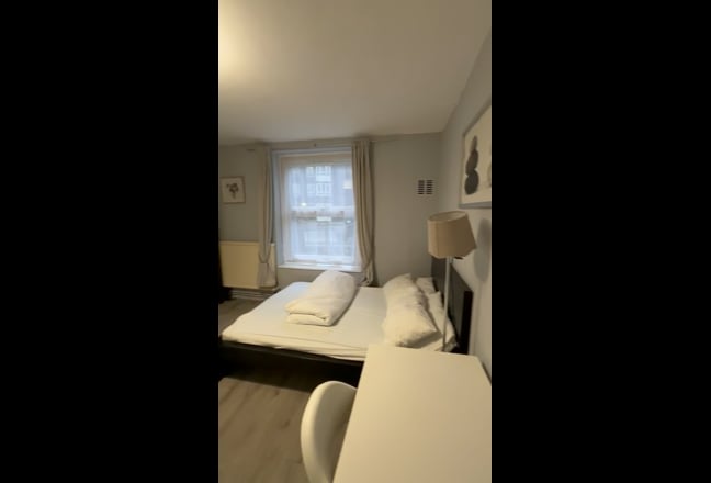 Spacious Double Room SE1 – All Bills Included! Main Photo