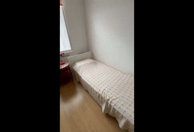 Cozy Single Room for rent  Main Photo